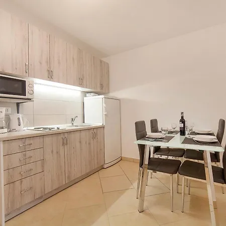 Sandra Rovini アパート モスチャニッセ