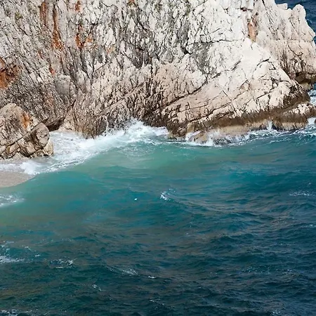 Sandra Rovini アパート